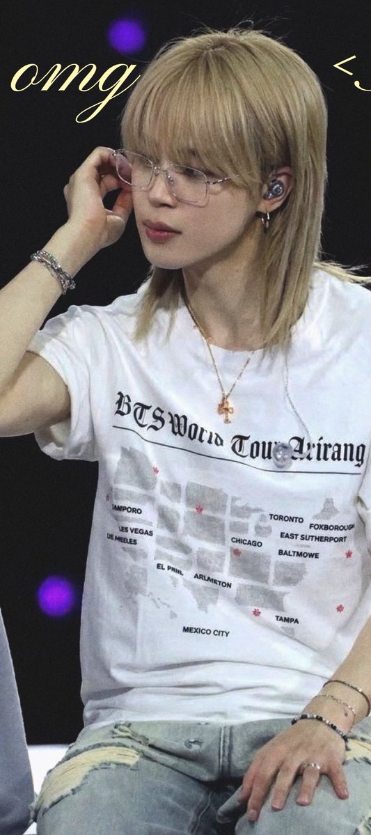 soulmatebtss's tweet photo. just imagine Jimin with blonde hair and bangs like this https://t.co/qEoDZh5Luw