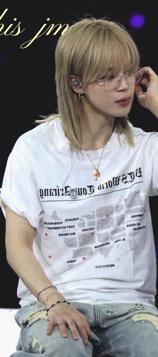 soulmatebtss's tweet photo. just imagine Jimin with blonde hair and bangs like this https://t.co/qEoDZh5Luw