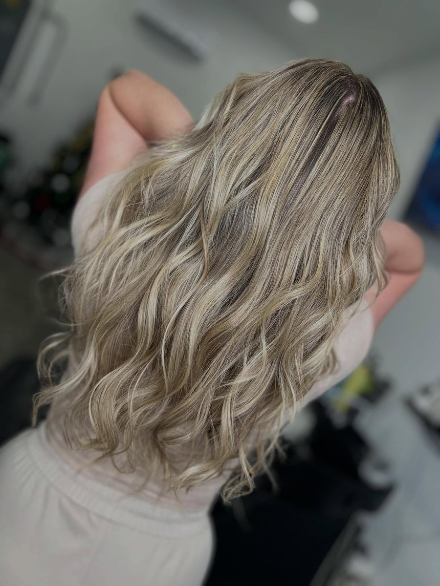 TraceeGhee8d's tweet photo. Curly or straight—get the transformation of your dreams. Book your appointment: 786-525-3198 https://t.co/VhAvAInjQG