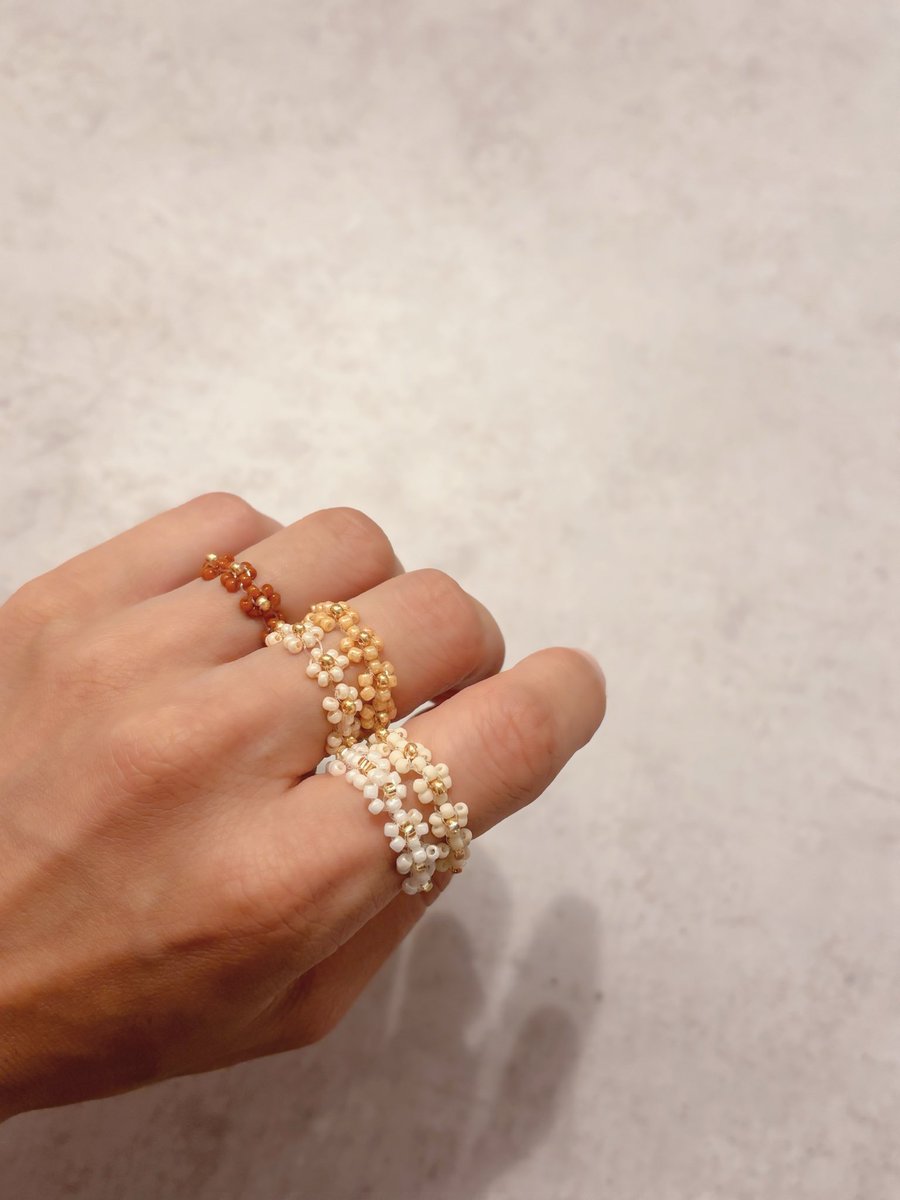 10Uxu's tweet photo. .
₊˚🌼ᐟ.˚

Beads flower ring .

秋色🍂🍄‍🟫🌾☁︎⋆。˚ https://t.co/pnIqWK5bRY