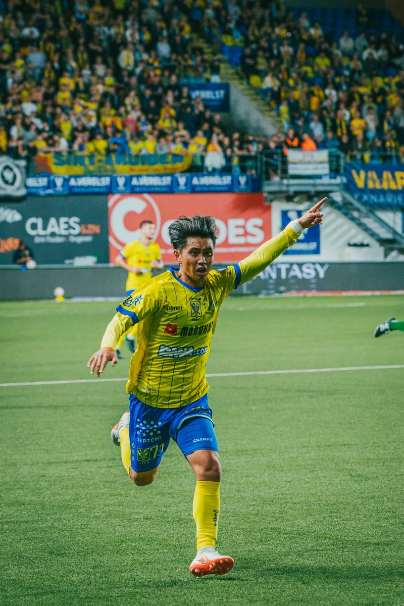 STVV_JP's tweet photo. 📸 Match Photos 📸 
ラ・ルヴィエール戦で 
攻撃を牽引した荒木遼太郎選手⚽️ https://t.co/C9trLhc6Hr