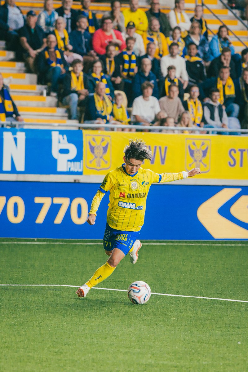 STVV_JP's tweet photo. 📸 Match Photos 📸 
ラ・ルヴィエール戦で 
攻撃を牽引した荒木遼太郎選手⚽️ https://t.co/C9trLhc6Hr