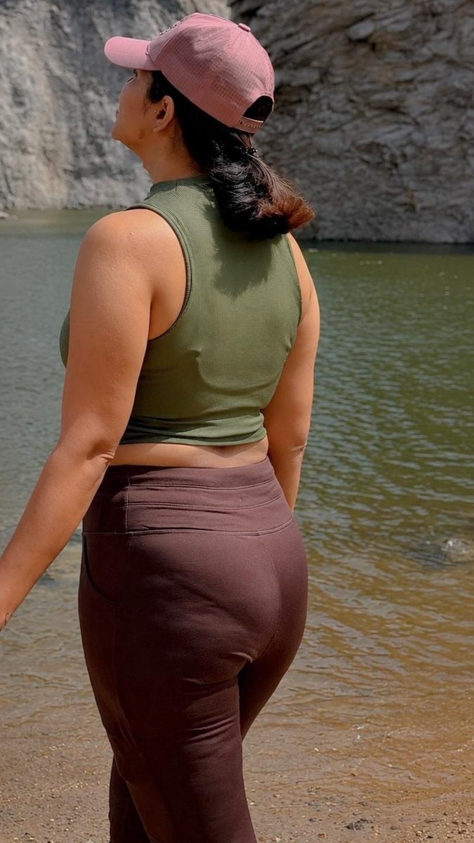 My_VantagePoint's tweet photo. Anasuya Bharadwaj 🔥 https://t.co/AXzPsr2MYj