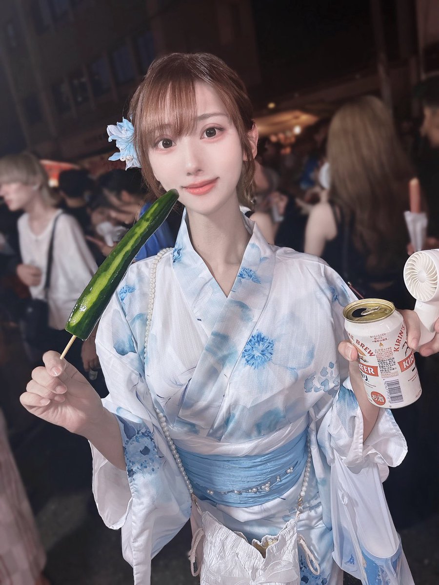 63nyatan's tweet photo. 夏終わらんといて🍧 https://t.co/vupOKiymzI