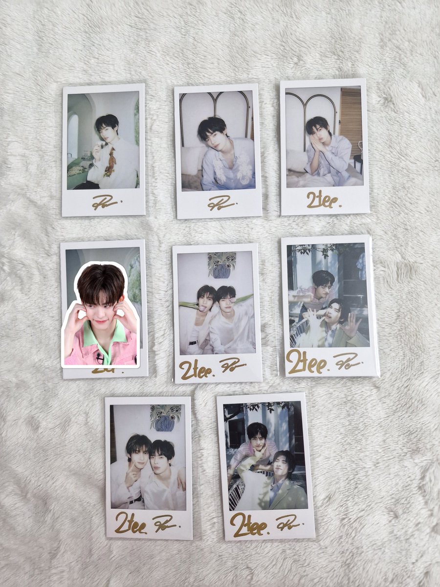 pptt2917's tweet photo. พร้อมส่ง Mingle xTeeTeePor 🐶🐻‍❄️

นิตยสาร 60/1 
โพลารอยด์ 60/1 
การ์ดคู่ 100/1  
การ์ดเดี่ยว 130/1
โปสเตอร์ 60/1

📮 ค่าส่ง 40.-  

📌สนใจ | สอบถาม dm 💬
#ตลาดนัดตี๋ตี๋ป๋อ #ตลาดนัดดูมันดิ #ตลาดนัดดมด #ตลาดนัดdmd #teeteepor https://t.co/EDDcHaCoCU