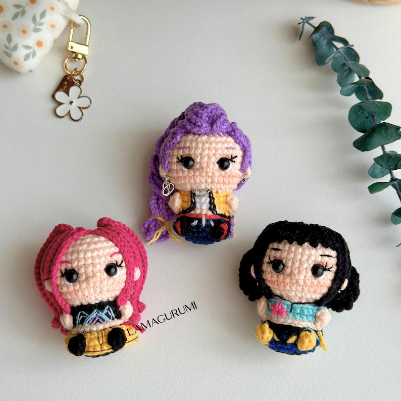 yukilyd's tweet photo. Soy SUPER fan de los patrones que hace esta artista y me haría muchísima ilusión que me encarguen alguno de ellos <3 si os interesa alguno, escribidme MD! https://t.co/ADBI8SJohn