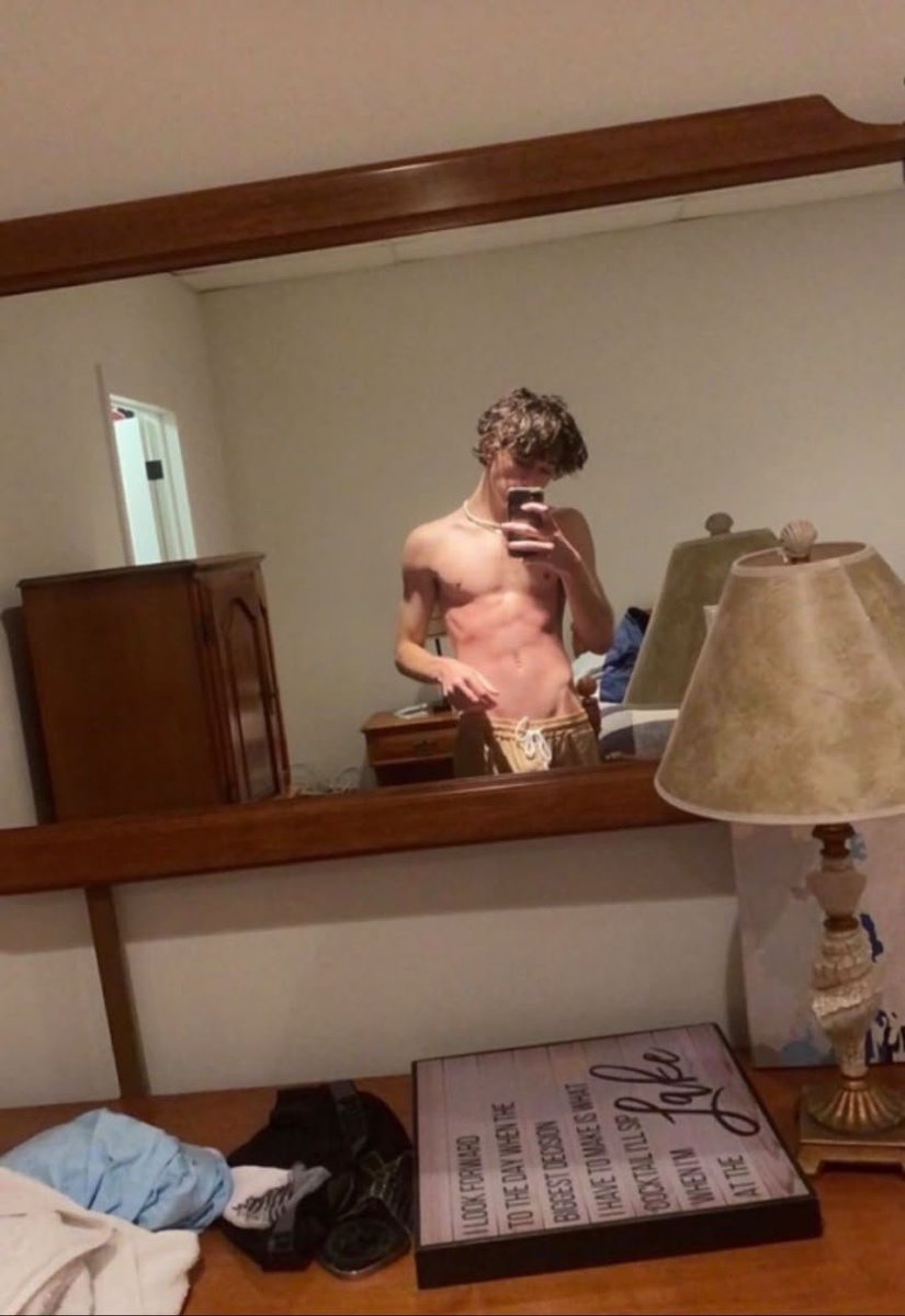 brandondevvv's tweet photo. Hurry up now to join my private exclusive vip channel at good Discount Rate🌹🌹
DM: https://t.co/rXPn4jLF0k https://t.co/bgnteVgeNI