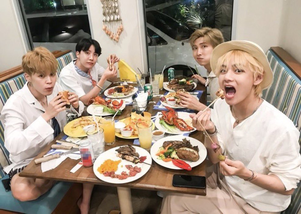 vminpinkie's tweet photo. this line <3333 https://t.co/FA3FJMhRKX