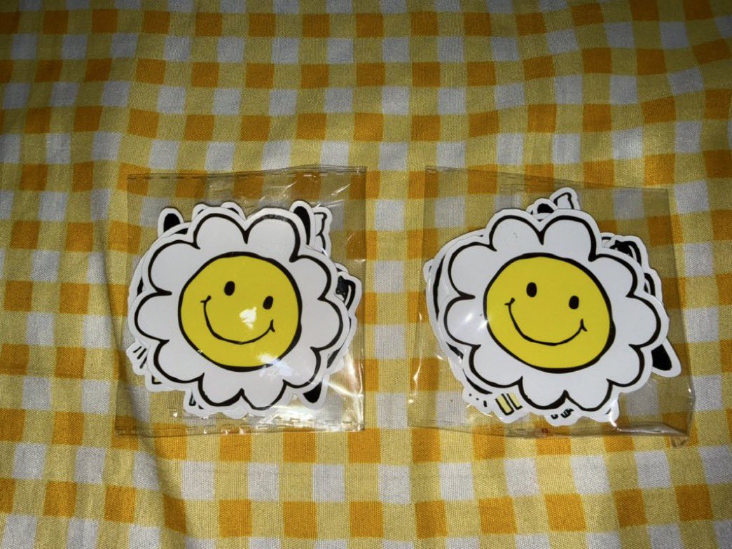 ileaf_lys's tweet photo. WANT TO SELL / WTS

Sticker SET iPad riku : 50k/ea
Sticker nct wish : 45k/ea

Ready ina
Pack oren

#wishbuy #wishsell #wts #wtb #aab https://t.co/ldPPh9kAbT