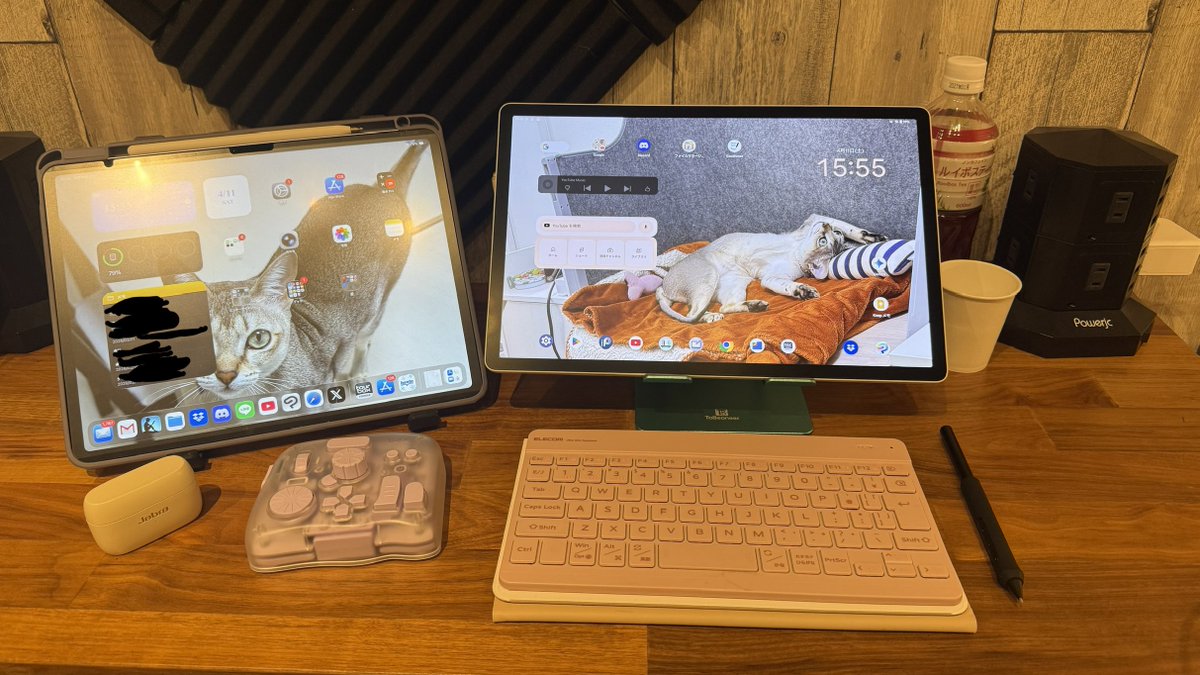 ak5scm's tweet photo. movinkpad pro 14が5万円近く値上げ！！？？

マジで書き味最高なので迷ってる絵描きは買うのおすすめします
見てわかる通り反射がすごい少ないのもいいよ
左がiPad Air、右がmovinkpad pro14
ちなみに仕事用としても耐え得るスペック。 https://t.co/3uVTkqCvtp