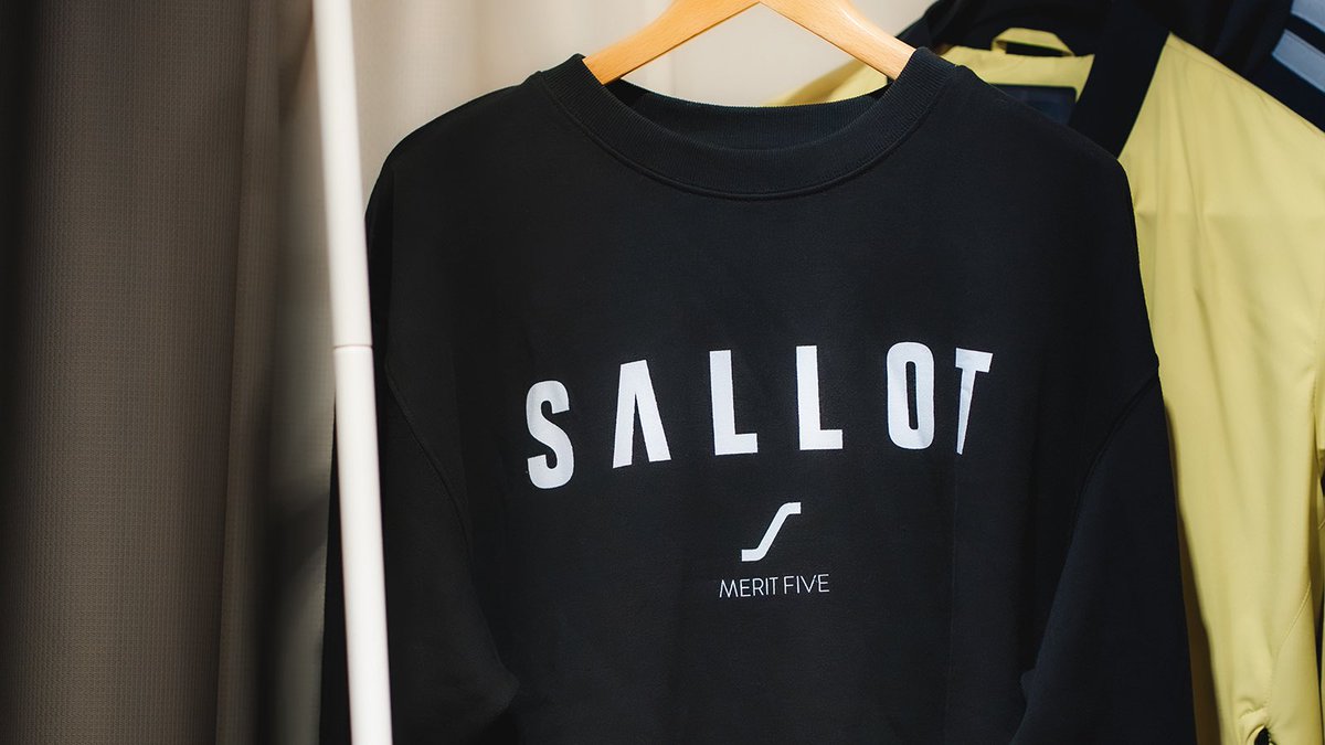 sallot_ski's tweet photo. “JM1OTQモービル、メリット5、現在地をどうぞ”

雪を愛するコールサイン 
今回は受注生産となります。
締切がありますので早めのオーダーをおすすめします。

カラー: ブラック
サイズ: S〜XXL

詳細とオーダー
https://t.co/6Lf3p5xFIu

#私をスキーに連れてって #サロット #SALLOT #私スキ #スキー https://t.co/yDfhovbg2x
