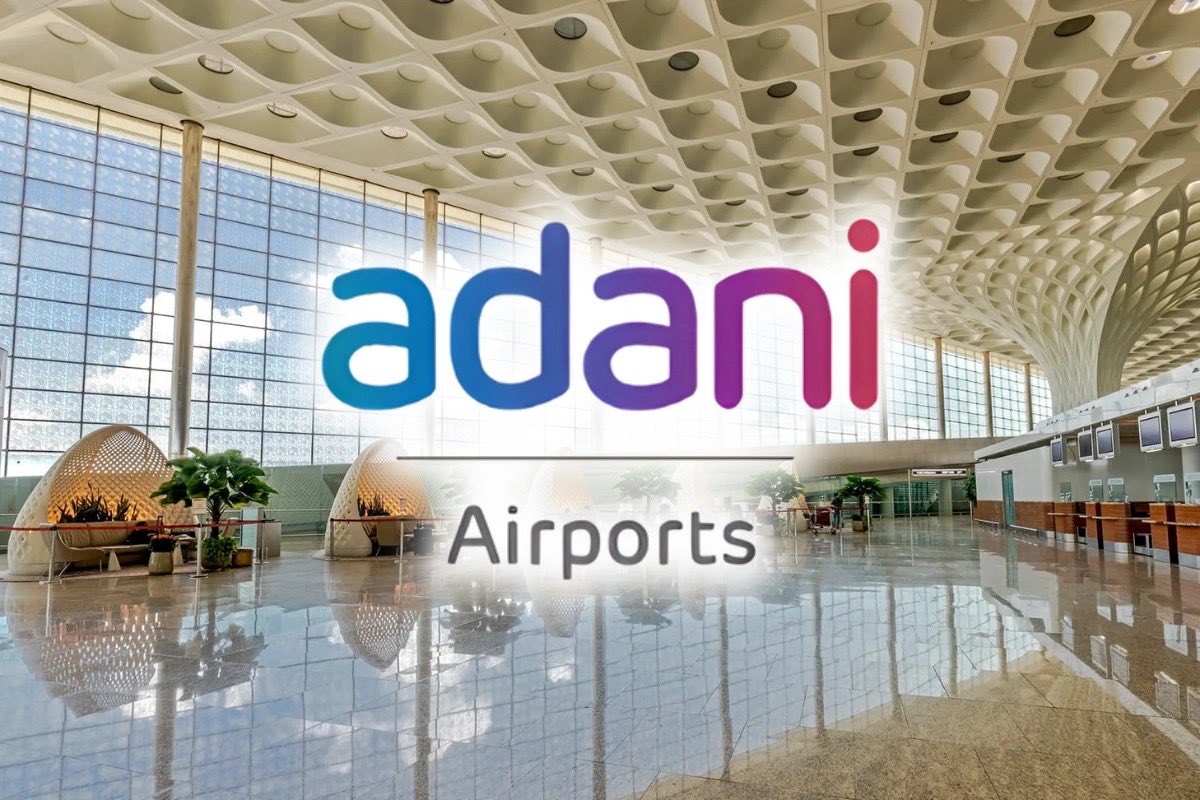 SheetalPronamo's tweet photo. A decade ago, Indian airports were seen as regulated infrastructure

Today, global giants are betting on them as growth platforms

BlackRock, Temasek, Alpha Wave Global & Premji Invest are putting $1B+ into Adani Airports at an $18B pre-money valuation

Global smart money is betting big on India’s aviation boom 🔥