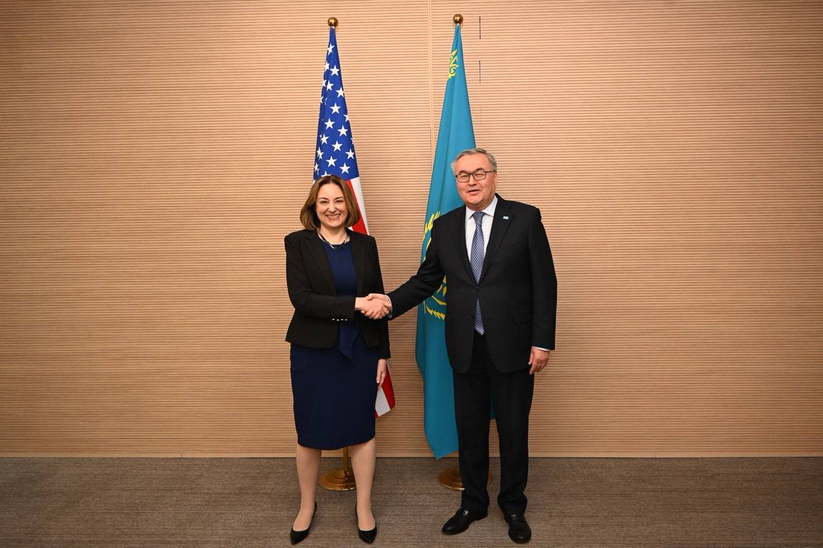 MFA_KZ's tweet photo. 🔸 Kazakhstan-U.S. Cooperation Discussed

Minister of Foreign Affairs of the Republic of Kazakhstan Mukhtar Tileuberdi received U.S. Ambassador to Kazakhstan Julie Stufft.

The two sides discussed key items on the bilateral agenda and ways to further strengthen the Enhanced Strategic Partnership.

Particular attention was paid to the upcoming participation of the Head of State in the G20 Summit in Miami, as well as preparations for the substantive agenda of forthcoming high-level engagements.

Both sides reaffirmed their commitment to continued close cooperation across the full range of bilateral issues.

https://t.co/CbP8jp6362