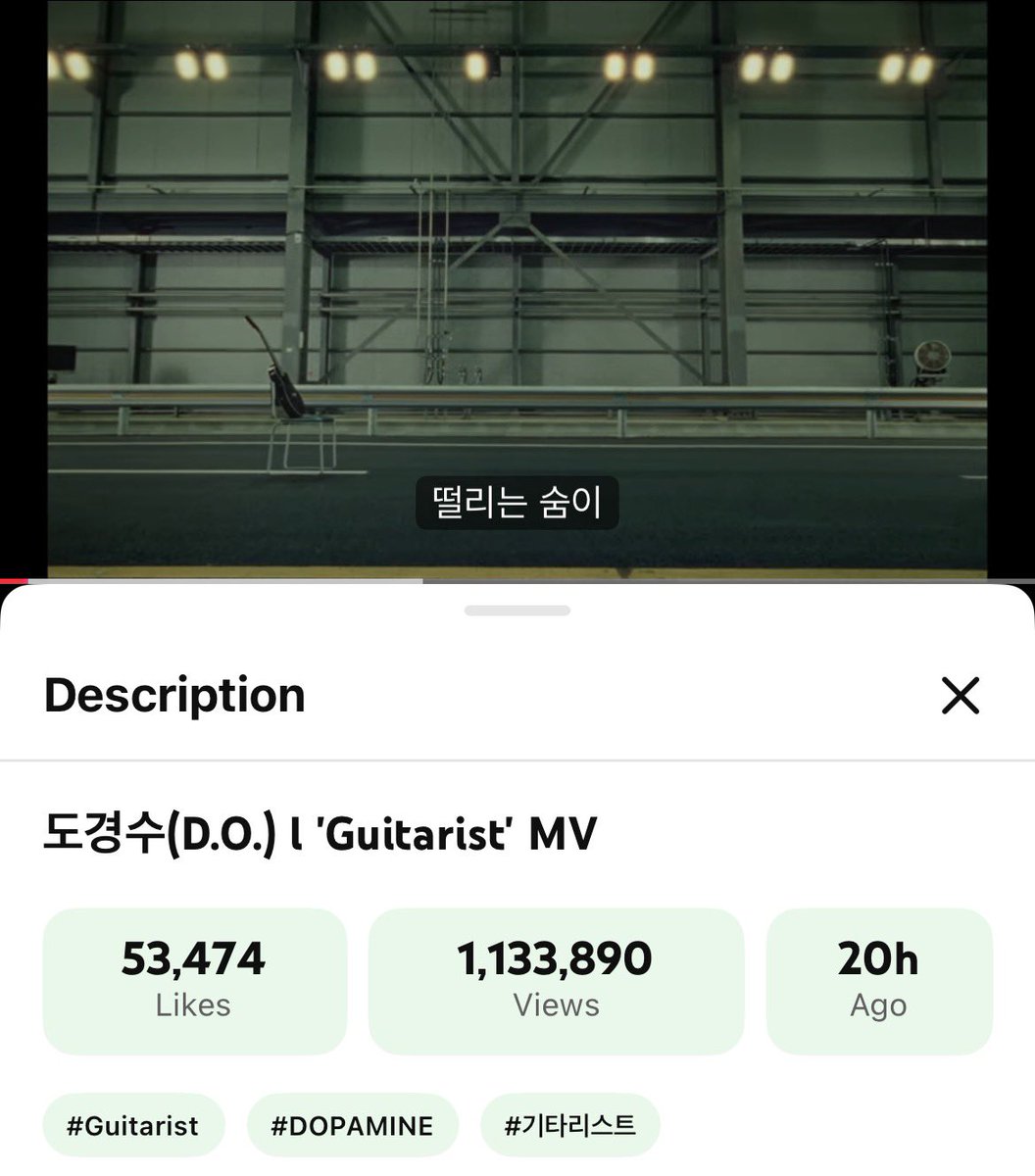 kyng__B's tweet photo. 도경수 (D.O.) 'GUITARIST' MV has reached 1 million views on YouTube 🎉🎉

🔗 https://t.co/SyDdE4IRe0

Keep streaming Kyungsoo's yeorobun 🎸🕺

#DOPAMINE #Guitarist 
#도경수  #DOHKYUNGSOO  
@DOHKYUNGSOO_X https://t.co/KnqVTN73Fx