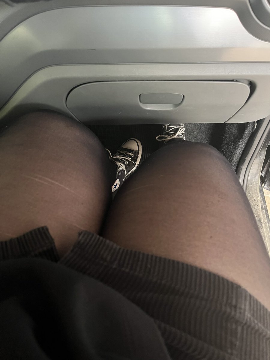 jadevumt's tweet photo. I’d love to trap him between my thighs and suffocate him until he’s out of air… https://t.co/HXfOdTxeJf