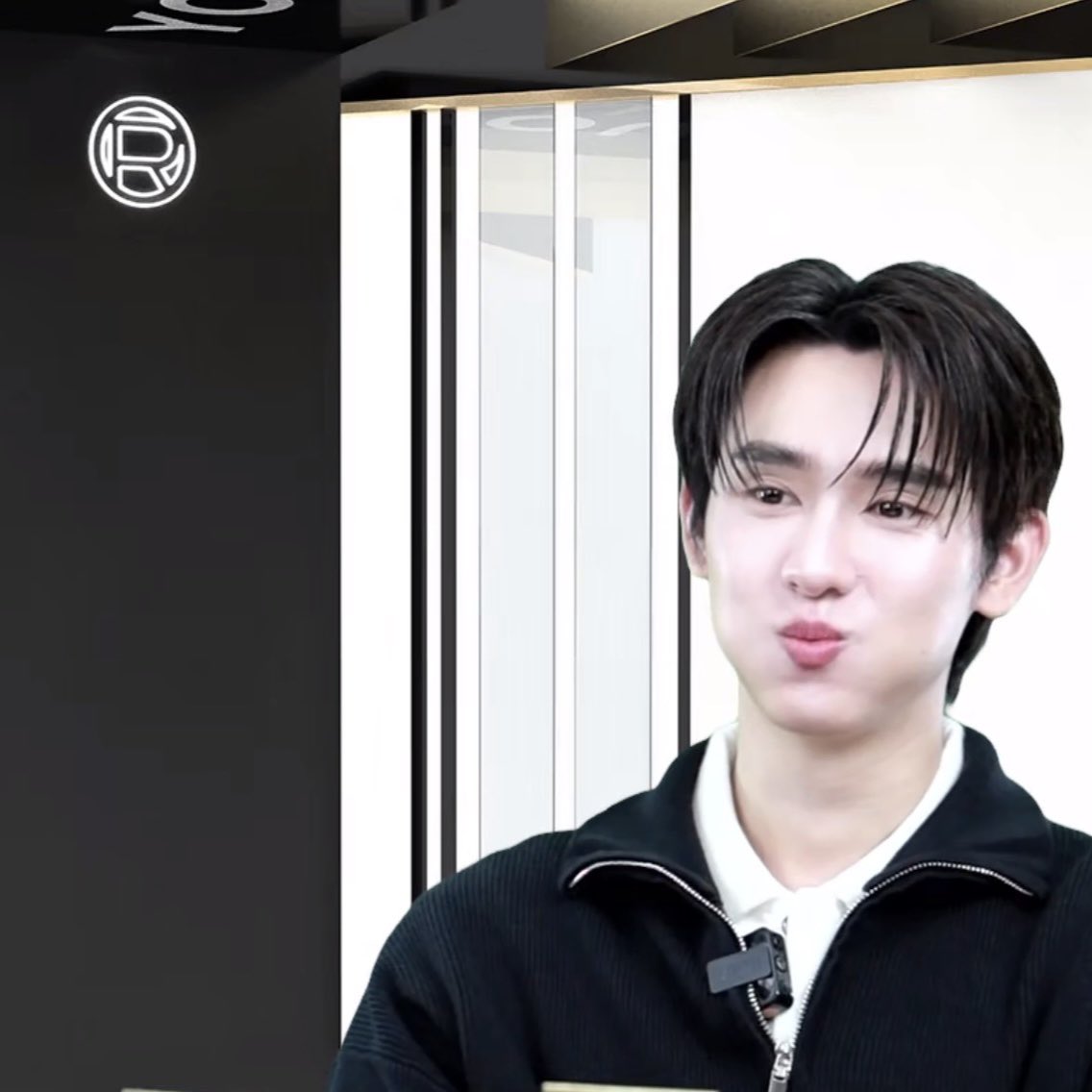 dreamii_ly's tweet photo. แป๋วมาแล้วคับ 
สาดไปสมาชิกกก

LOREAL UV DEFENDER X BOOK
#LOrealUVDefenderxBook https://t.co/Ja10jI9tWx