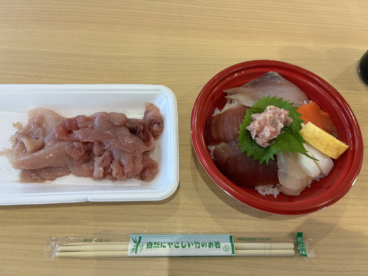 Mychemi_Among's tweet photo. 今年一うまいイートインだわ
お値段合わせてなんと1080円 https://t.co/5M7MUaFUUZ