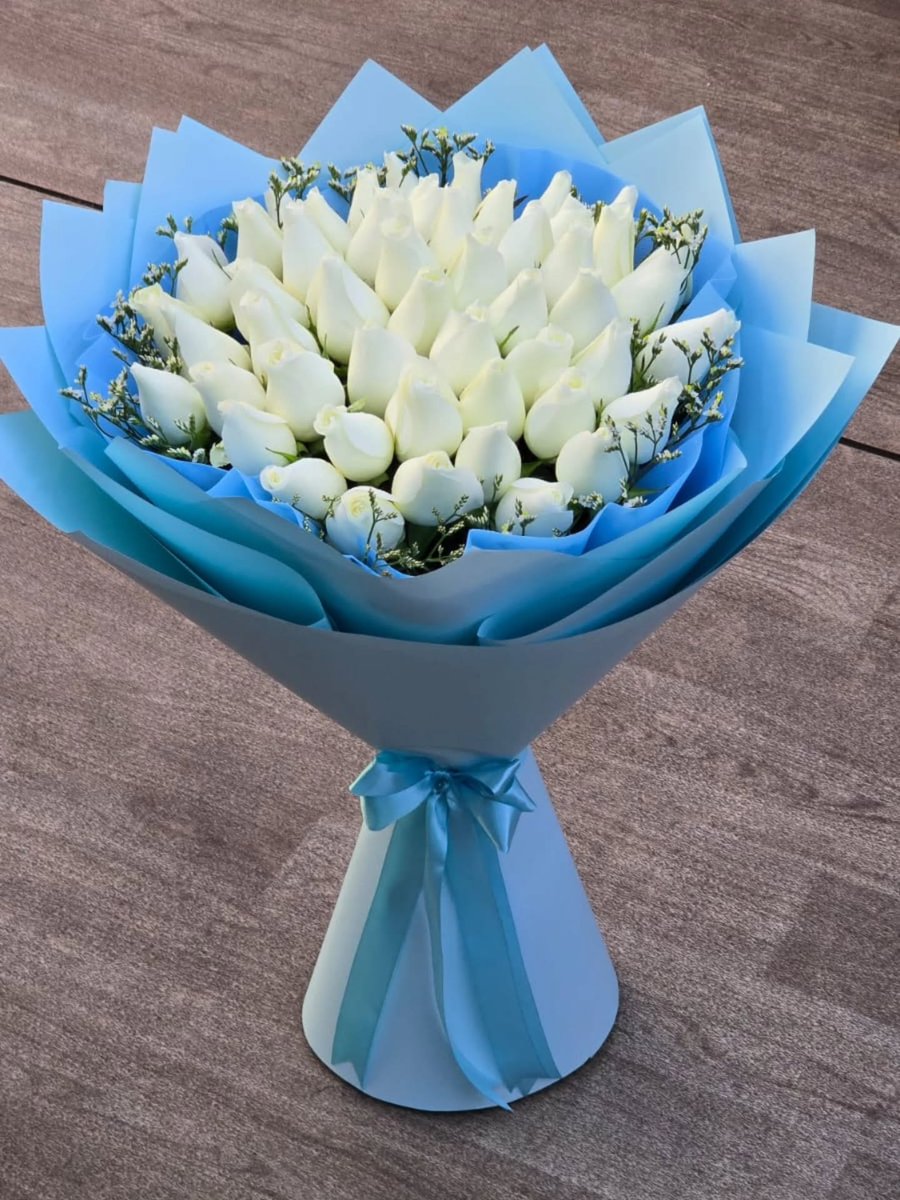 ReginaldFecn's tweet photo. 51 White Roses — Pure Elegance in Every Bloom

A stunning bouquet of 51 premium white roses with soft blue wrapping—elegant, timeless, and perfect for any special occasion. 51 roses for only 199 AED. Fast delivery in Dubai with a personal message https://t.co/2UimJCWNZ5