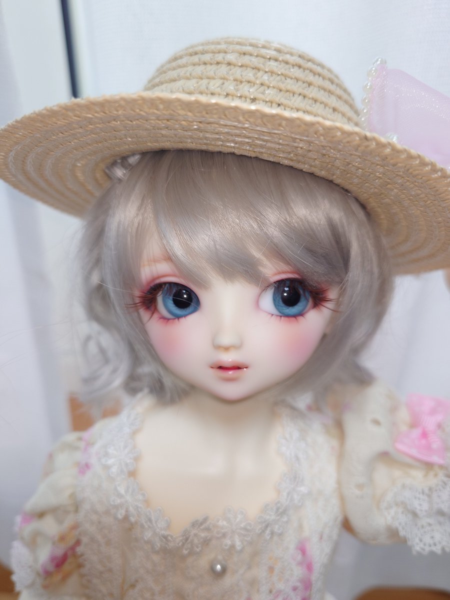 mikittttti's tweet photo. ギリギリ夏衣装ゆのちゃんお披露目ですー❤
もう9月だし、お天気悪い中での麦わら帽子🤣
ゆのちゃん遅くなってごめんね💦
明日からは新しくお迎えした子たちのお披露目しますー💕
#ボークス #VOLKS #スーパードルフィー #SuperDollfie #SD #DearSD #DSD #DearSDみゆ #幼SD #ドール #球体関節人形 #bjd https://t.co/zHPqoYFcWH