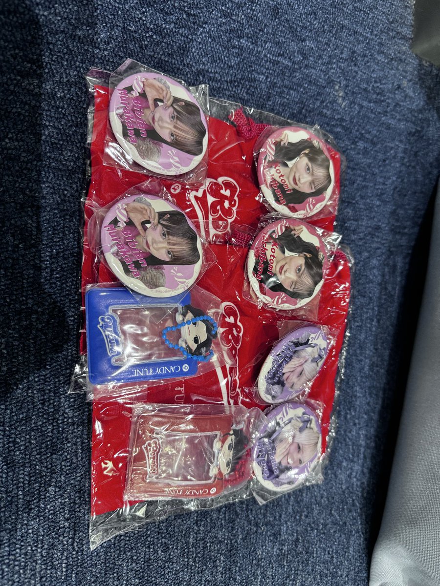 yugomanfy4573's tweet photo. 交換希望です!
なちこの缶バッチかりのまるのグッズと交換してもらえたら嬉しいです。
#CANDYTUNE #交換 #CANDYCIRCUS https://t.co/BjTeClyuLP
