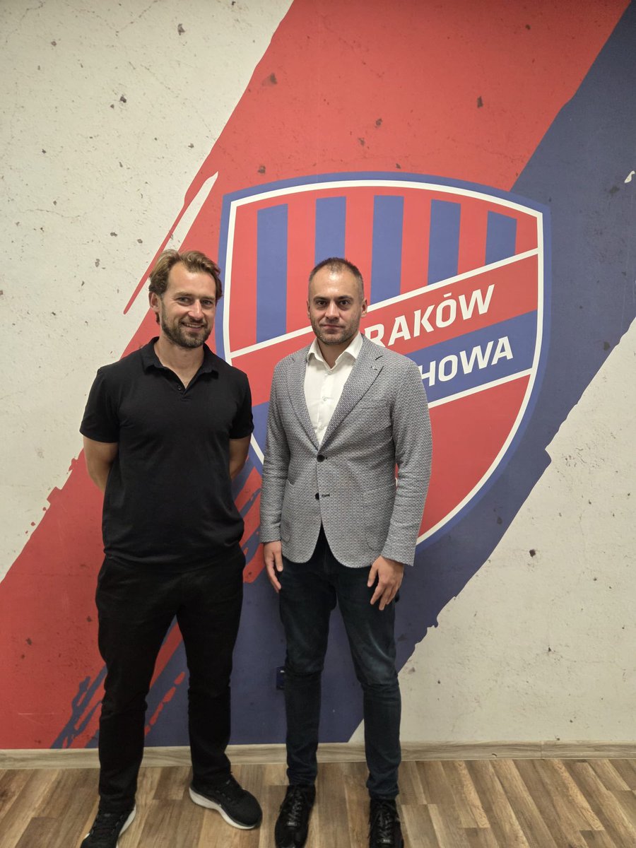 mac_zielinski's tweet photo. Powodzenia w @Rakow1921, @tomasz_kacz. 🔴🔵🤝 https://t.co/iIr7TpjT7e