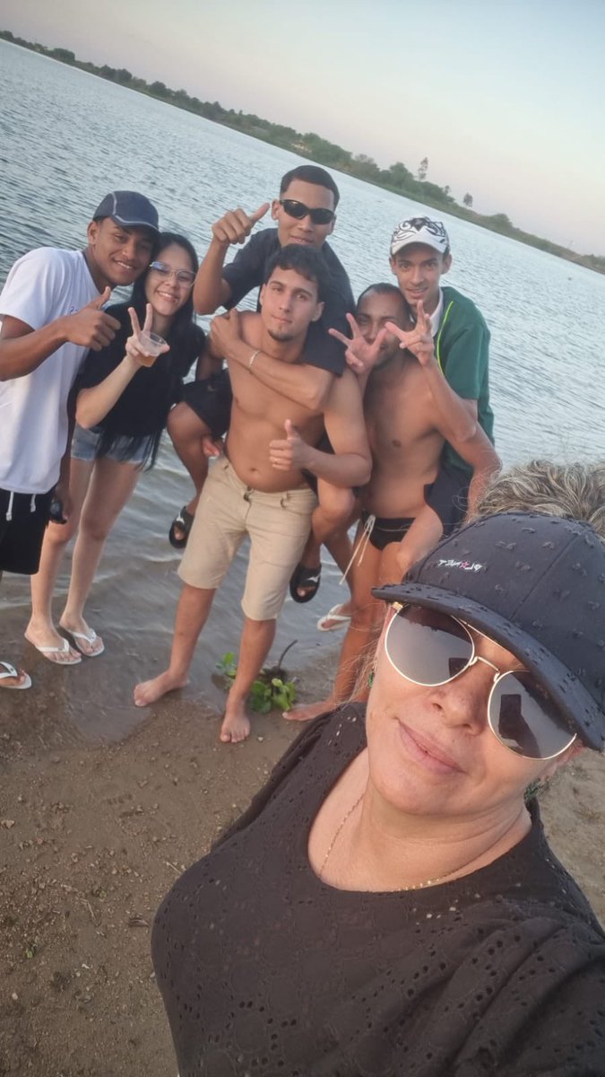 ssilvxz_'s tweet photo. pra sempre comigo, aonde quer que eu vá ❤️‍🩹🥺 https://t.co/uXM61z7FBO