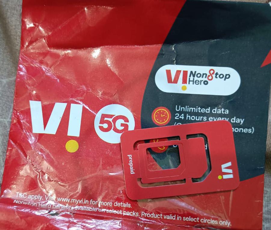 Neend_Ki_Rani's tweet photo. Airtel's network broke my heart today. ๐
Good bye @airtelindia..
My father has been using Airtel SIM since 2012 but today after 14 years he had to say goodbye because of network issue.
By bye good bye Airtel... https://t.co/toppwW57Na