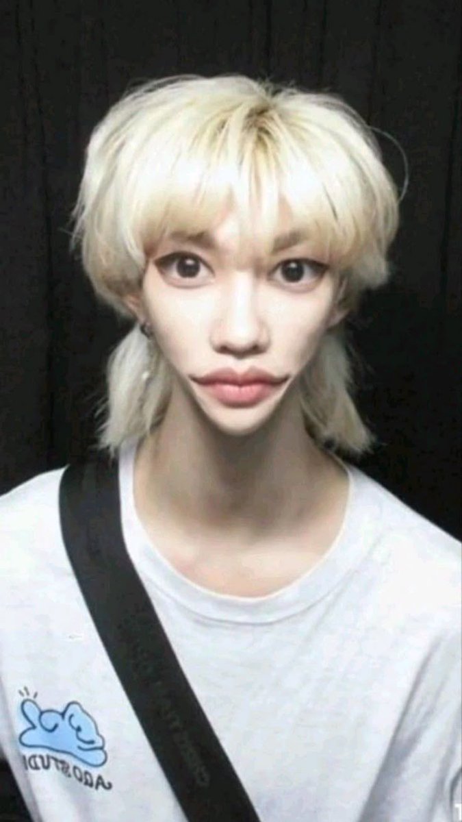 minnieverse0's tweet photo. real                                        edited https://t.co/JS1KpFIBIY