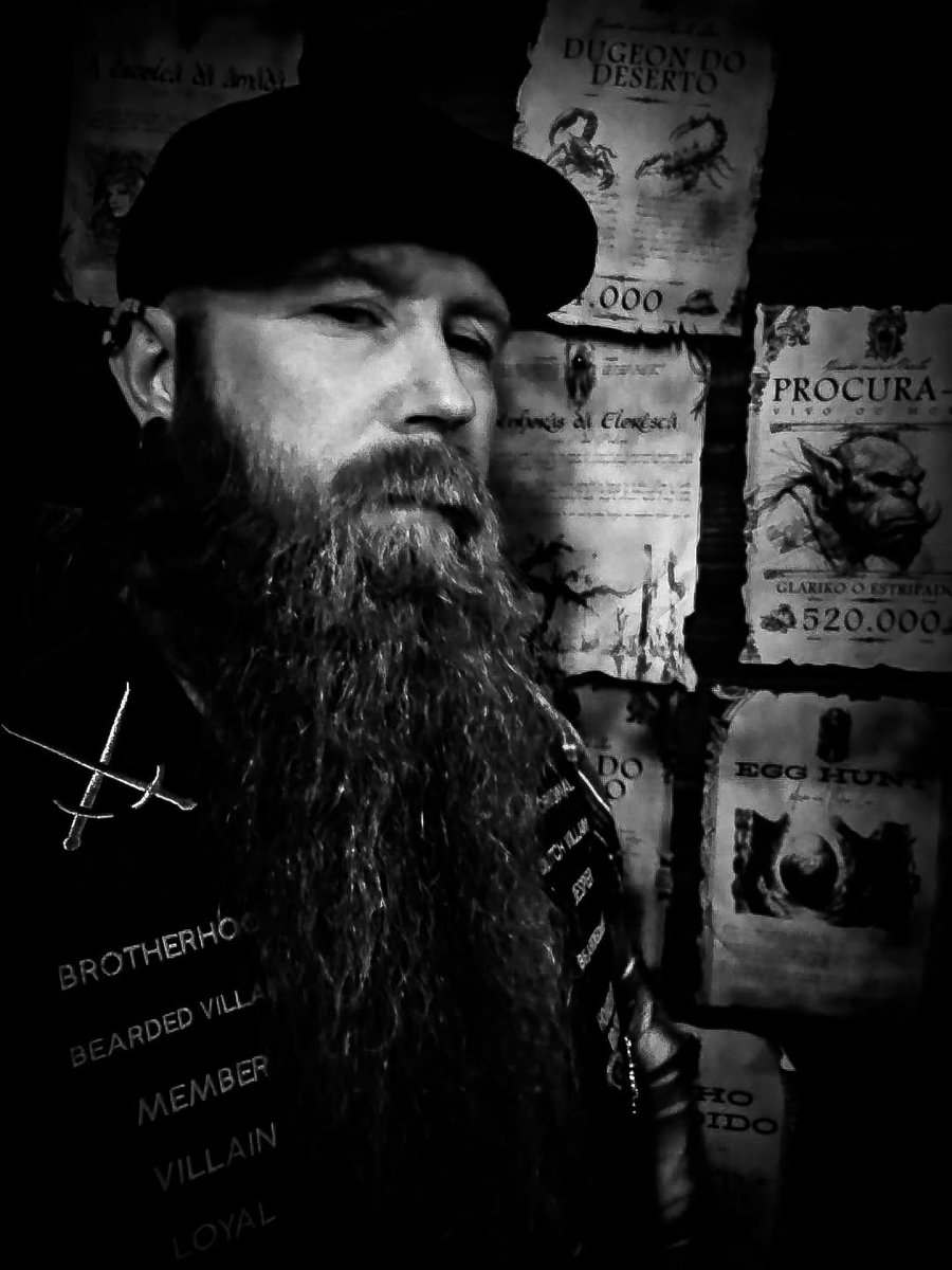 LishaSadhrcp's tweet photo. Monochrome Monday 
BEARDED VILLAINS 
The Beard. Charity. Family. Respect. Loyalty. My brotherhood: Bearded Villains 
My alliance: Bearded Villains Europe 
My chapter: Bearded Villains NL 
My honorary chapter: Bearded Villains Brasil 

STAY BEARDED https://t.co/W8EmtFaXO8