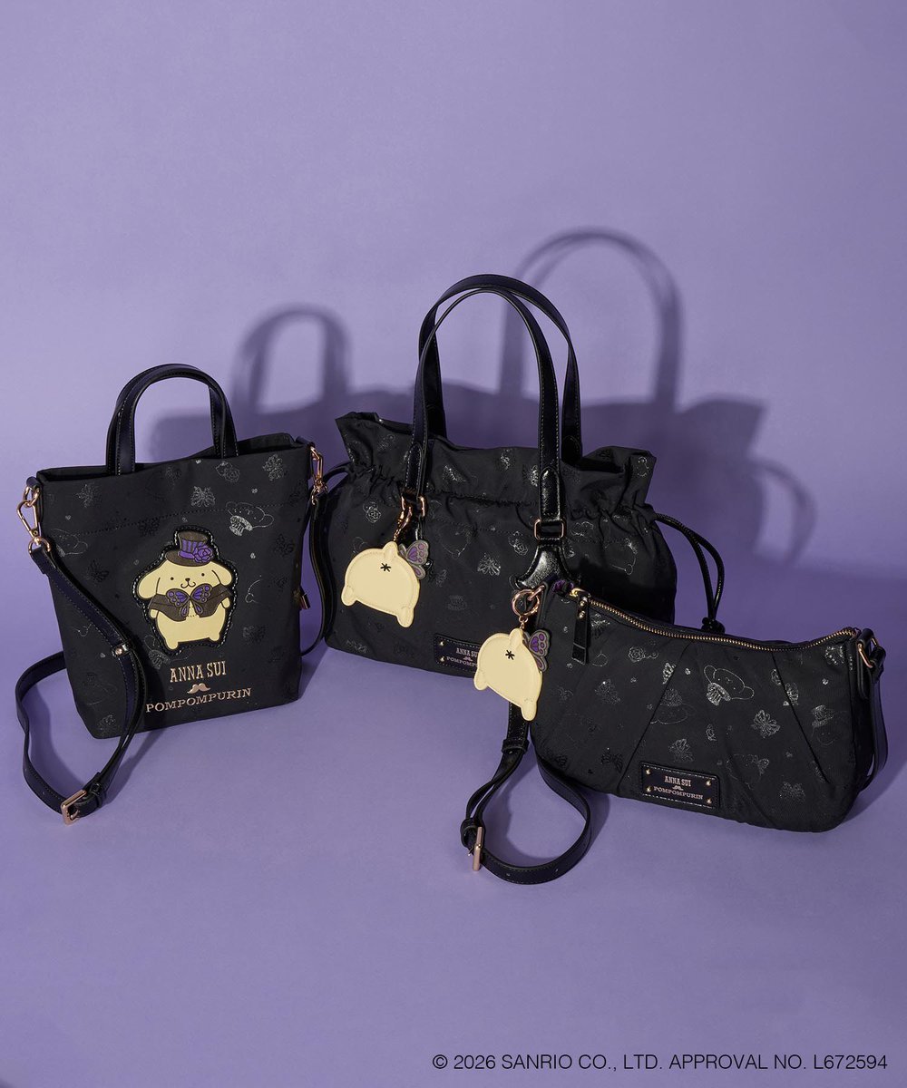 ANNASUI_japan's tweet photo. ポムポムプリン のデビュー 30 周年を記念した、ANNA SUI とのスペシャルコラボレーションバッグ・モバイルグッズが 9/16(水) より発売！シルクハットとマントでおめかししたポムポムプリンや、「おしり」のチャームが可愛いポイント��� 

▼9/16 より販売開始！
https://t.co/5uGHXICkdV https://t.co/5a3nvcncdJ