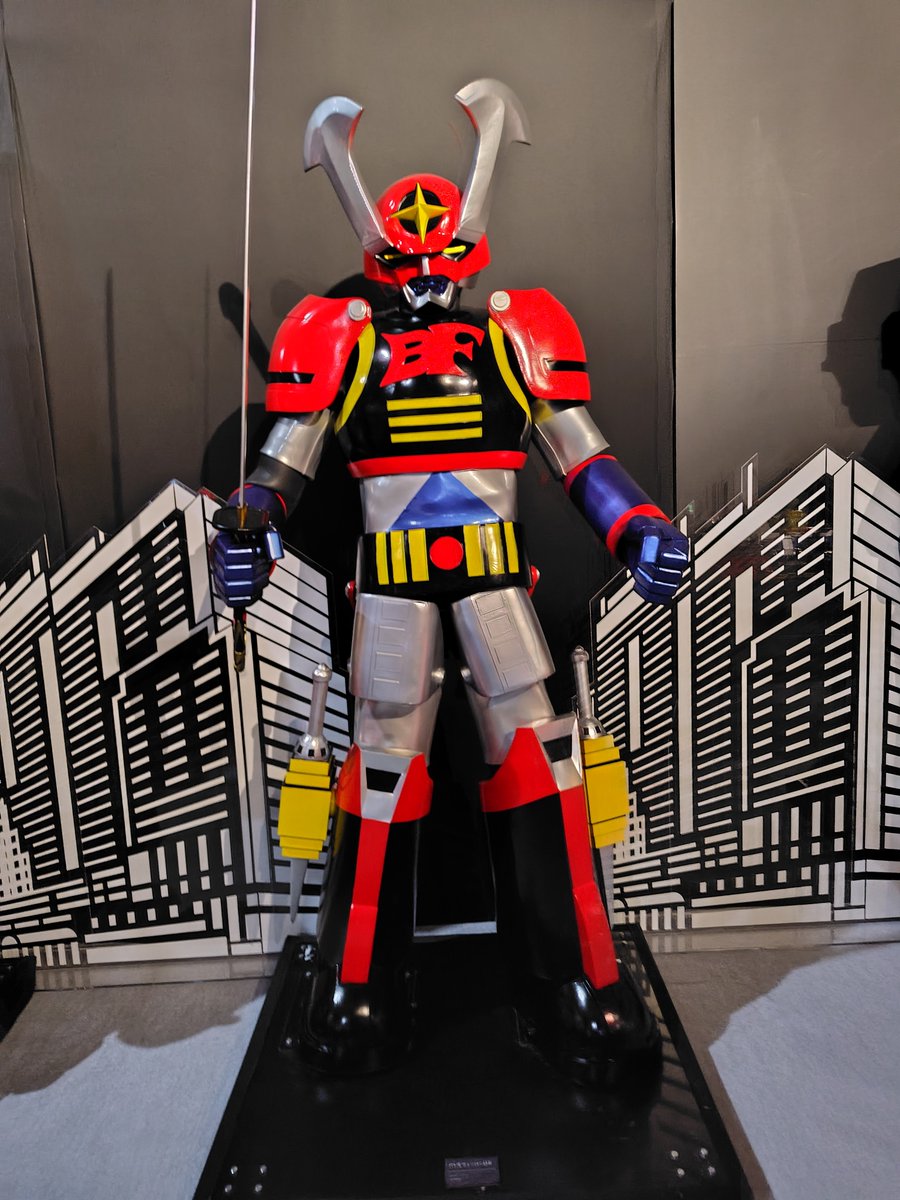 nolinolisan's tweet photo. 大阪ひらパーのスーパー戦隊展に行って来ました。　#スーパー戦隊　#大阪　#ひらパー　#ヒーロー https://t.co/oVIWVJXHU2