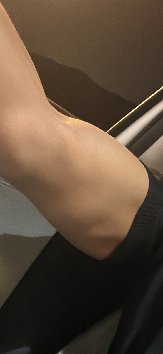 iila2i's tweet photo. Gym 🏋 https://t.co/tRlSjWovzF