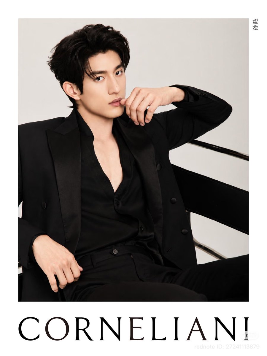 AylioThailand's tweet photo. CORNELIANI x Ayden Sng ✨

Ayden Sng featured in CORNELIANI Spring/Summer 2026 Collection. Classic, sharp, and sophisticated.

Absolutely stunning in all black.🖤

Cr. CORNELIANI xhs
Go to like comment save and share
https://t.co/y9Hhp9LrUP

#AydenSng #孙政 #CORNELIANI #aylio https://t.co/5ZGmiU7fsh