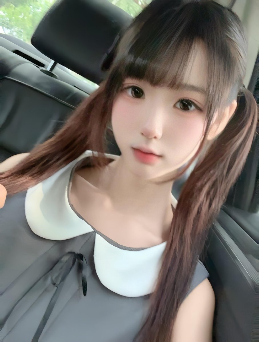 prashant9415's tweet photo. 新人刚玩X

有人想锐评一下我自己17岁的福照嘛   🥹                               

有人看吗，我要删了.… https://t.co/pHO1Djld4F