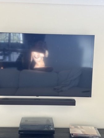 livnamehere's tweet photo. I can be on your Tv 📺😍 https://t.co/ApRTqRBDqX