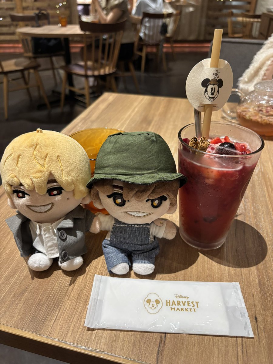 mameco523's tweet photo. 可愛いカフェでお茶したよ
また行きたい可愛い空間

娘の推しの写真撮りまくって送ったら
まじ神
と珍しく褒められた

なんか今日はいい日だ https://t.co/qRoSxQxgh0