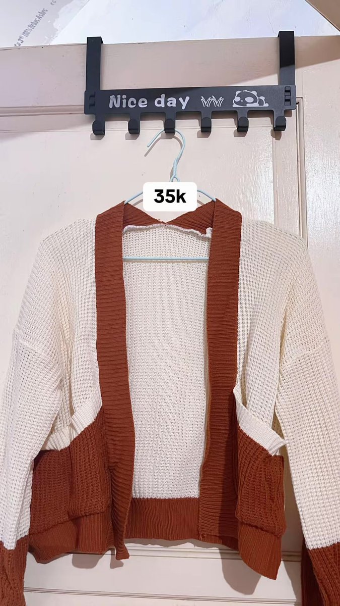 nnanajaee's tweet photo. halo temen-temen
aku mau preloved baju aku☝🏻👀
yuk yuk yg mau langsung comment/DM💌
bisa tf/oren🍊yak‼️ https://t.co/fLfr1G2QZt