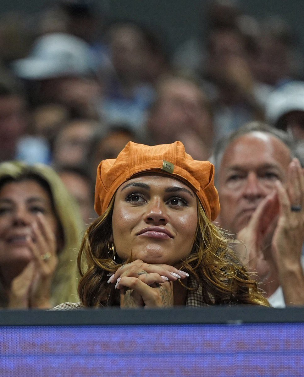 AthleteVanity's tweet photo. Just Trinity Rodman being our favorite tennis WAG at the Shelton v Alcaraz US Open game. https://t.co/8ljD5sjwcE