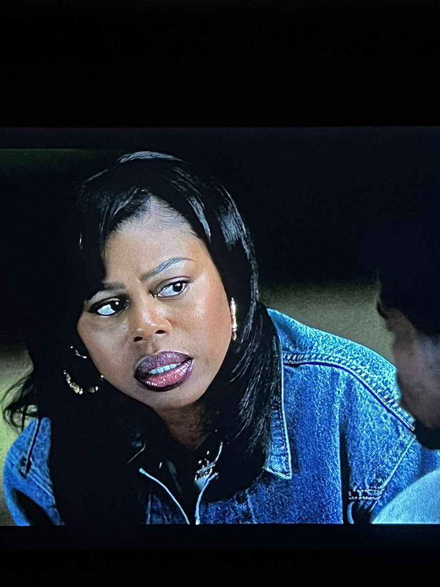 IrvDaPHENOM's tweet photo. Yooo. Just watched episode 1 of The Drop : A Snowfall Saga. 

The grain filter and color grading for these scenes is BRILLIANT. It feels like I’m watching Dead Presidents, Poetic Justice or Boyz N The Hood. It’s the small little details that’s knocking it outta the park for me. https://t.co/sGMJpxGDWY