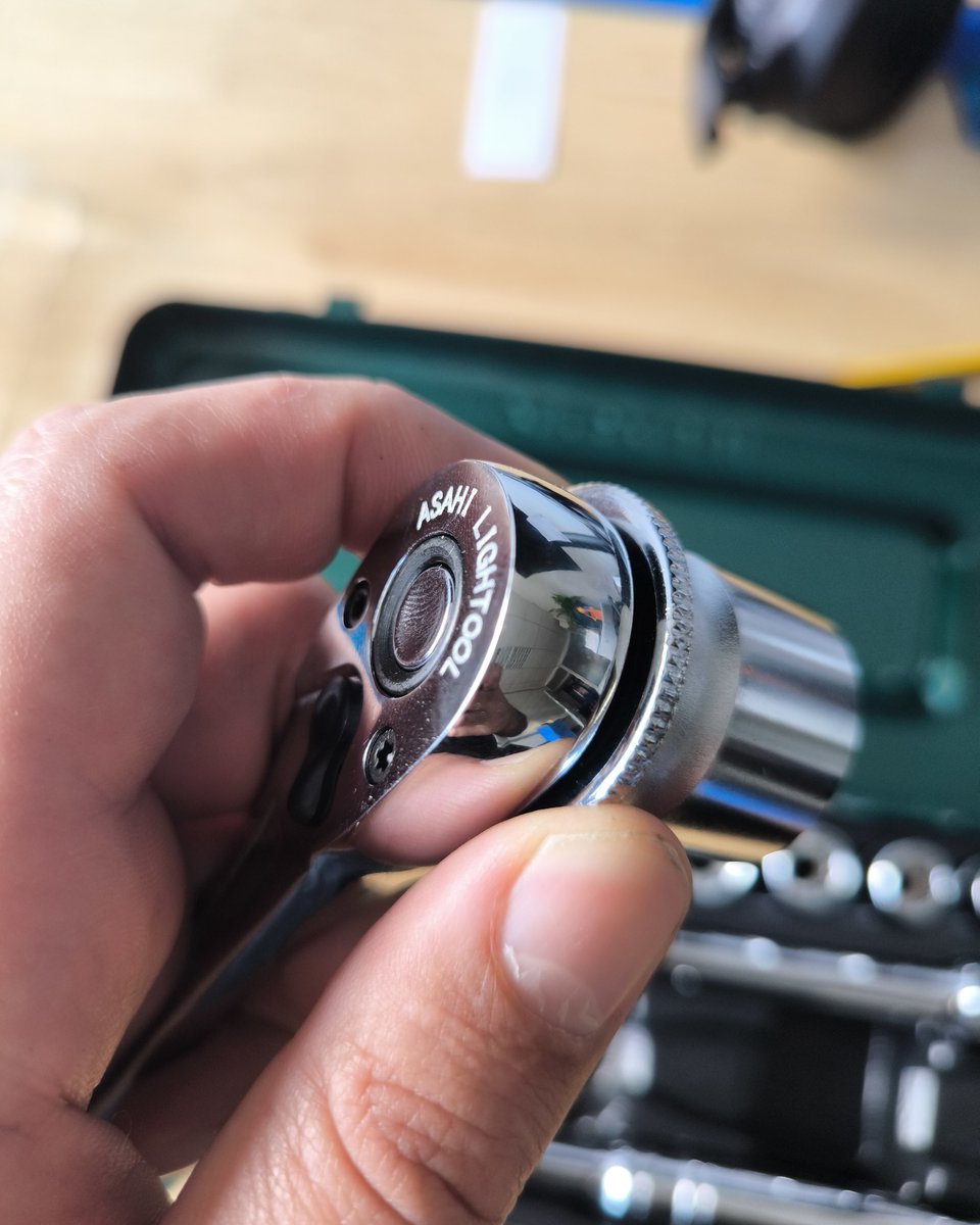 NoeliaHerrqm's tweet photo. Photos from new French partner ATMS

SAS Associated Technicians Marine Support
3/8" SQ lightweight ratchet handle and speed disk collaboration
LVR3180: 180 mm, 72 teeth, 180 g, Good Design Award 2017
VQ0300 Speed Disk for 3/8" SQ ratchet handle https://t.co/FPQg5njXMh