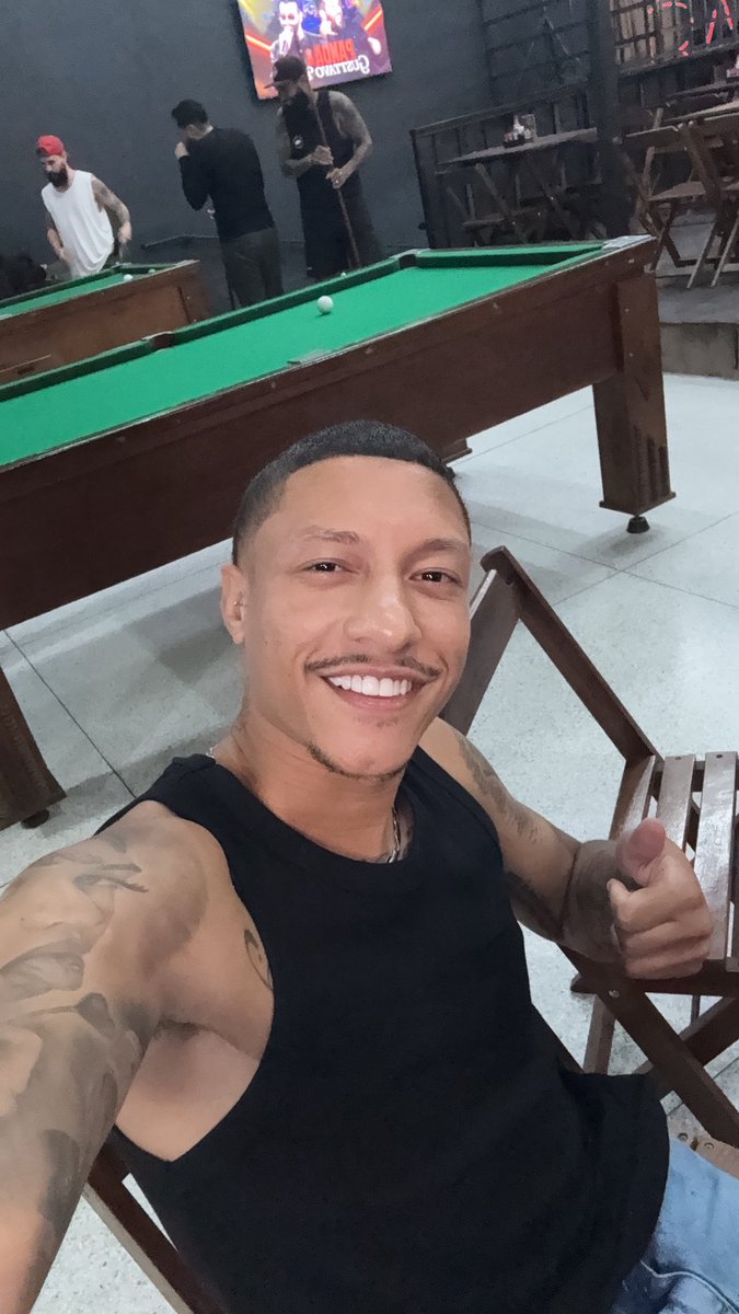 Ricksilvaig's tweet photo. Me dar, por favor? https://t.co/SeIVNlzk0I