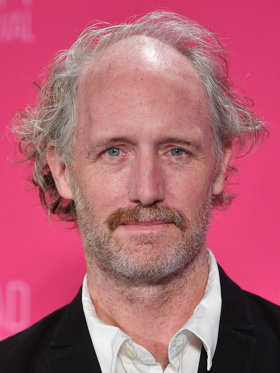 filmaesthetetw's tweet photo. Joaquin Phoenix is reuniting with Mike Mills for his next film — an A24 project shooting January 2027.

Mills says it’ll explore parent-child dynamics like his other work, but “rougher” and “more feral.”

 First Phoenix film since exiting Todd Haynes’ “El Noche” last year. https://t.co/hhU4edMejP