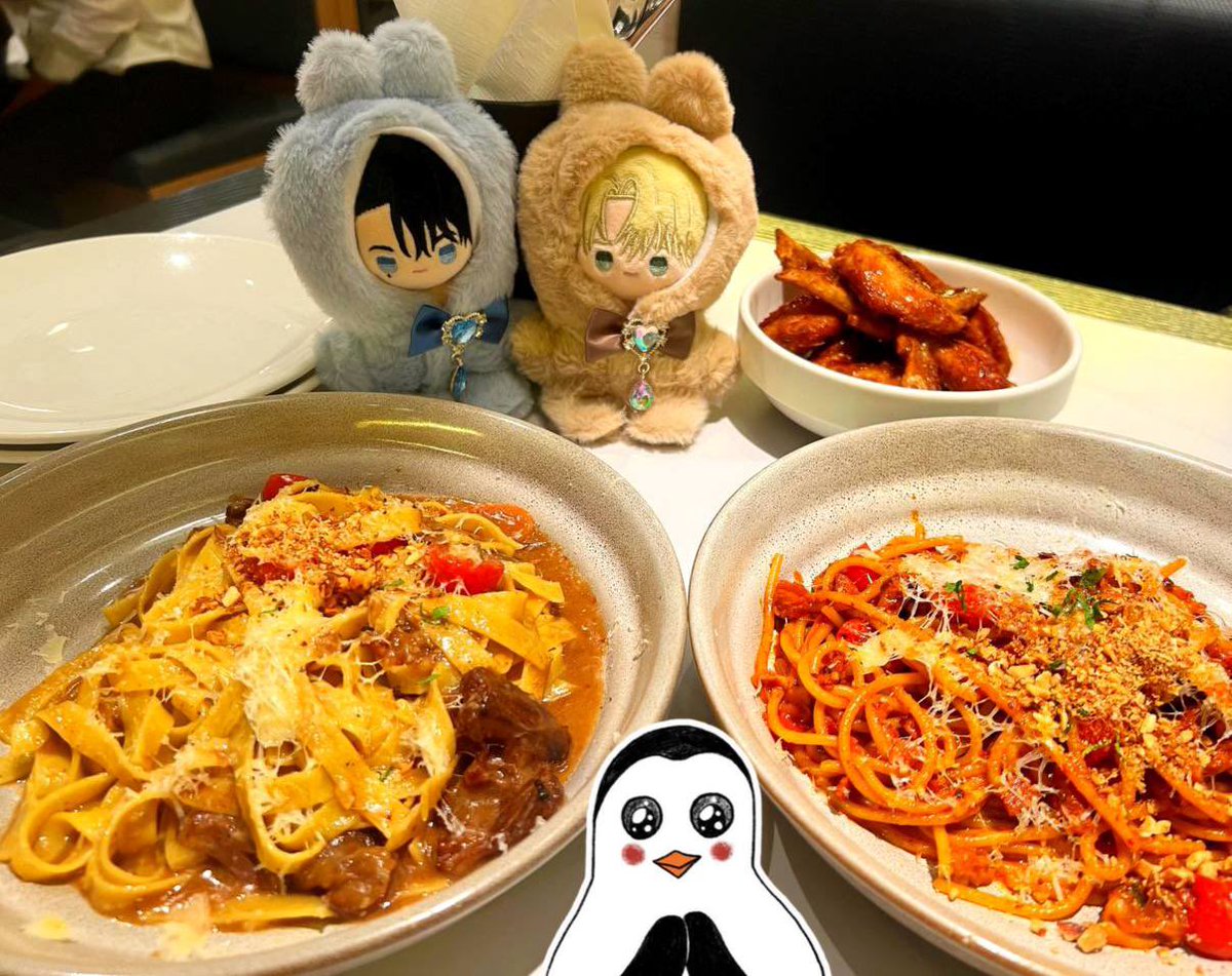 ryuianssi0508's tweet photo. Yesterday Dinner Date with Chingus + my bb FlashLight Chewrens in Kigurumi โบ๏ธ๐๐๐ฅฉโจ๐
Sunbae Eunsan made a special appearance because that boy said: Milk Pudding FIRST ๐คญ๐ฎ๐คค
#AaronHunter #YujinHart #ํ๋์๋ผ์ดํธ #FlashLight #MeltingPoint #BaekEunsan #ํด๋น๊ณก์ โจ https://t.co/m4R87YvYJA