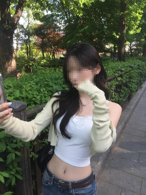 mertalperc's tweet photo. 関西のメンズさんいるー？？笑笑
個人的にDMで誘っても大丈夫ですか！ https://t.co/s9HePb6zg7