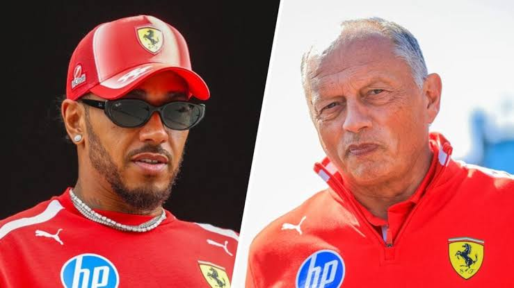 Nachez98's tweet photo. 🚨 GUERRA EN MARANELLO | Hamilton quiere MOLDEAR Ferrari a su imagen y semejanza

🔥 El británico aspira a convertirse en el REFERENTE ABSOLUTO del equipo, mientras que Vasseur insiste en mantener a Hamilton y Leclerc en igualdad de condiciones

👀 Justo después del ataque público de Hamilton a Vasseur, la prensa inglesa ha empezado a poner al francés bajo la lupa, volviendo a relacionar a Coletta y Horner con Ferrari

📰 @Auto_Racer_it