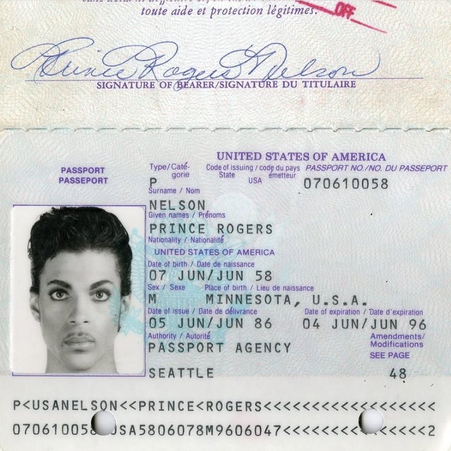 artdirectionk's tweet photo. Happy โ๏ธ Purple Wednesday ๐ #Prince4Ever โฎ๏ธ #TimelessPrince https://t.co/QGRnBJ9VKh