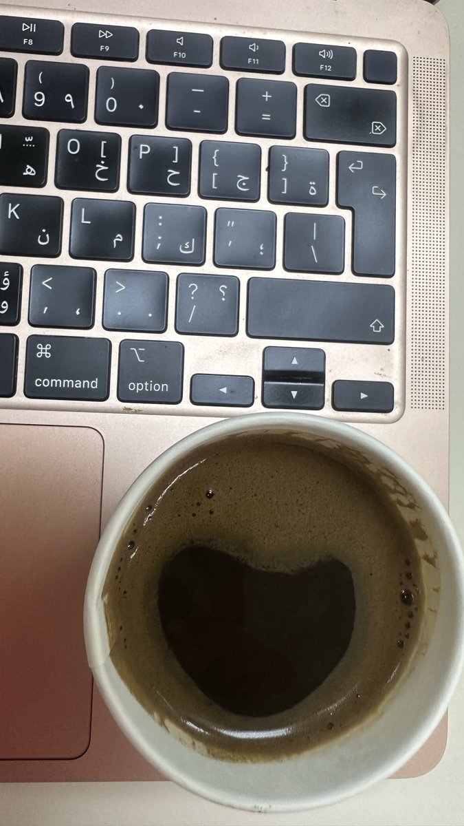 overandover80s's tweet photo. بعض ما يستحق الالتفات قد يكون صغيرًا إلى الحد الذي يكاد لا يُرى 🤭 https://t.co/tX4JPyN61Q