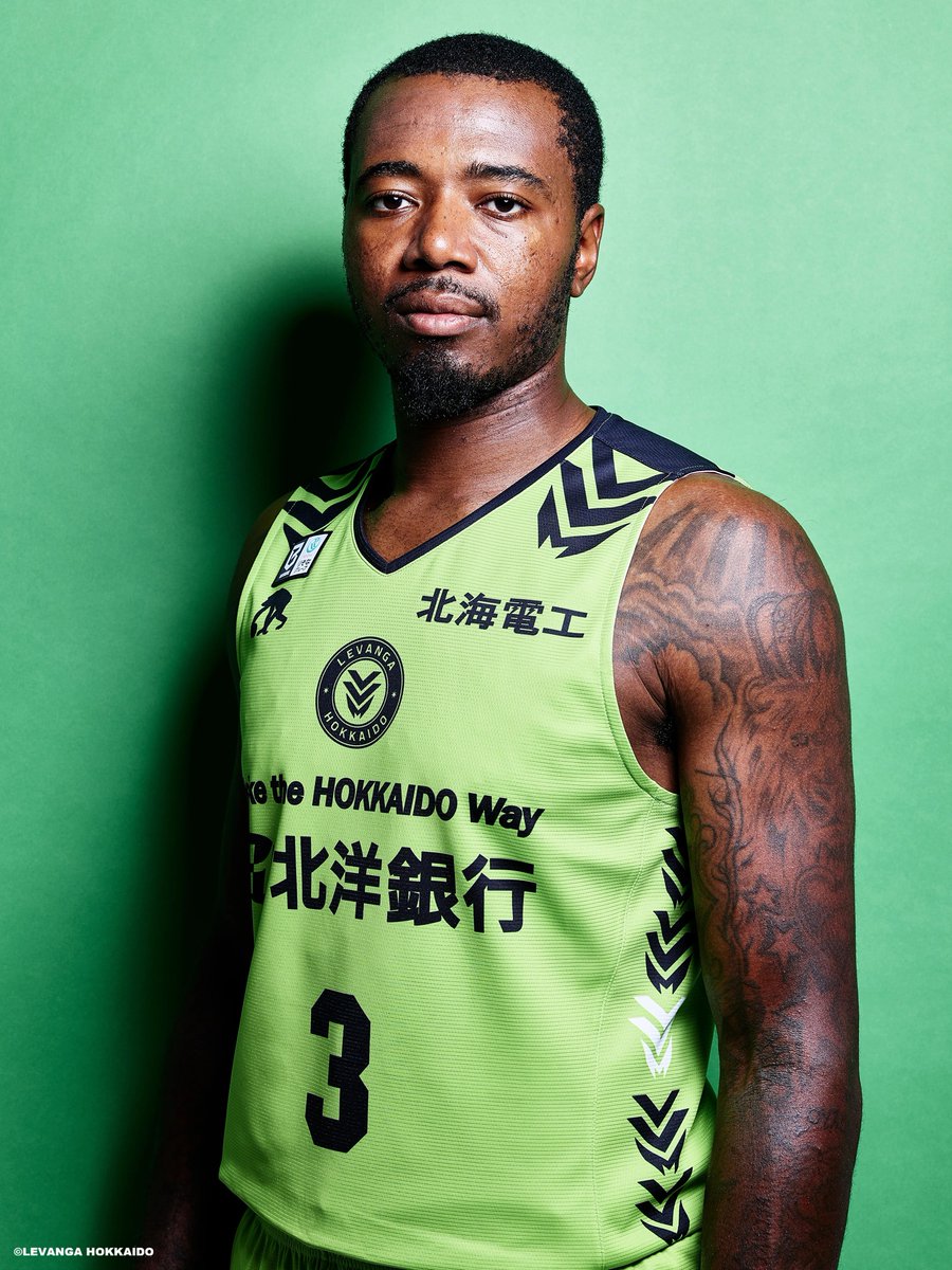 levangakousiki's tweet photo. ━━━━━━━━━━━━
2026-27 SEASON
LEVANGA HOKKAIDO
CAPTAIN / VICE CAPTAIN
━━━━━━━━━━━━
このたび、2026-27シーズンのキャプテン および 副キャプテンが決定しましたので、お知らせいたします。

キャプテン：#3 ゲイリー・クラーク
副キャプテン：#15 島谷怜

#レバンガ北海道 #FarTogether