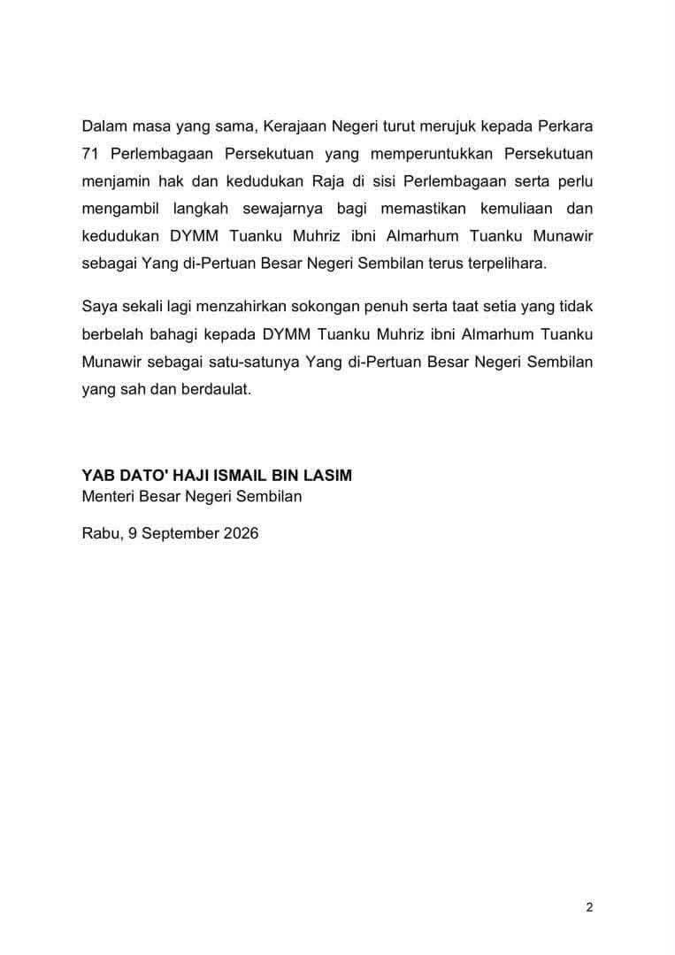 FaktaBukanAuta's tweet photo. Bagaimana seorang MB boleh dipaksa untuk sign dokumen penting kerajaan?

Dipaksa macam mana? Adakah nyawa terancam?

Dalam-dalam dipaksa pun sebulan lebih juga ambil masa buat report polis. https://t.co/Td9MTD7TSR