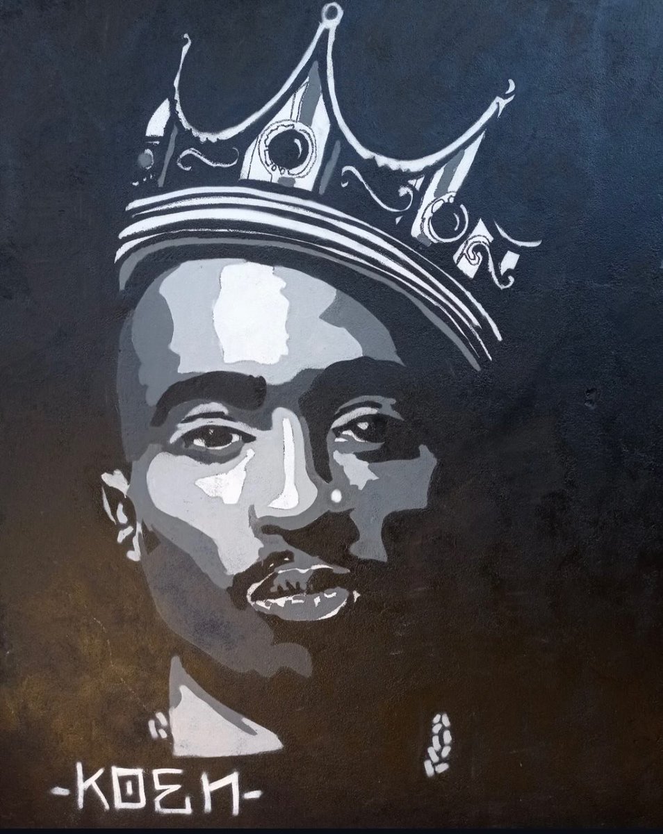 JimeJames7's tweet photo. Tupac Shakur (2Pac) was one of the most influential rappers in hip-hop history. He was born on June 16, 1971, in New York City and became known for combining powerful storytelling, social commentary, and emotional vulnerability in his music.

THE GOAT 🐐 
@2PAC https://t.co/AMphGA3yJb